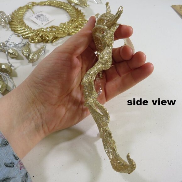 Unique Wreath and Swirly arching pieces (Fairy or Victorian Feel) Glittered - Picture 8 of 12